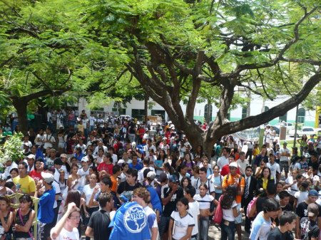 CLTP em frente a Prefeitura de Cuiabá ! Sou Estudante, sou Radical,não sou capacho do poder Municipal!